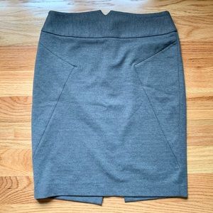 Adrienne Vittadini Gray Pencil Skirt Size 6